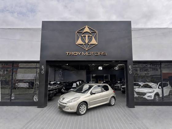 PEUGEOT 207 1.4 XR 8V FLEX 4P MANUAL PEUGEOT 207 1.4 XR 8V FLEX 4P MANUAL